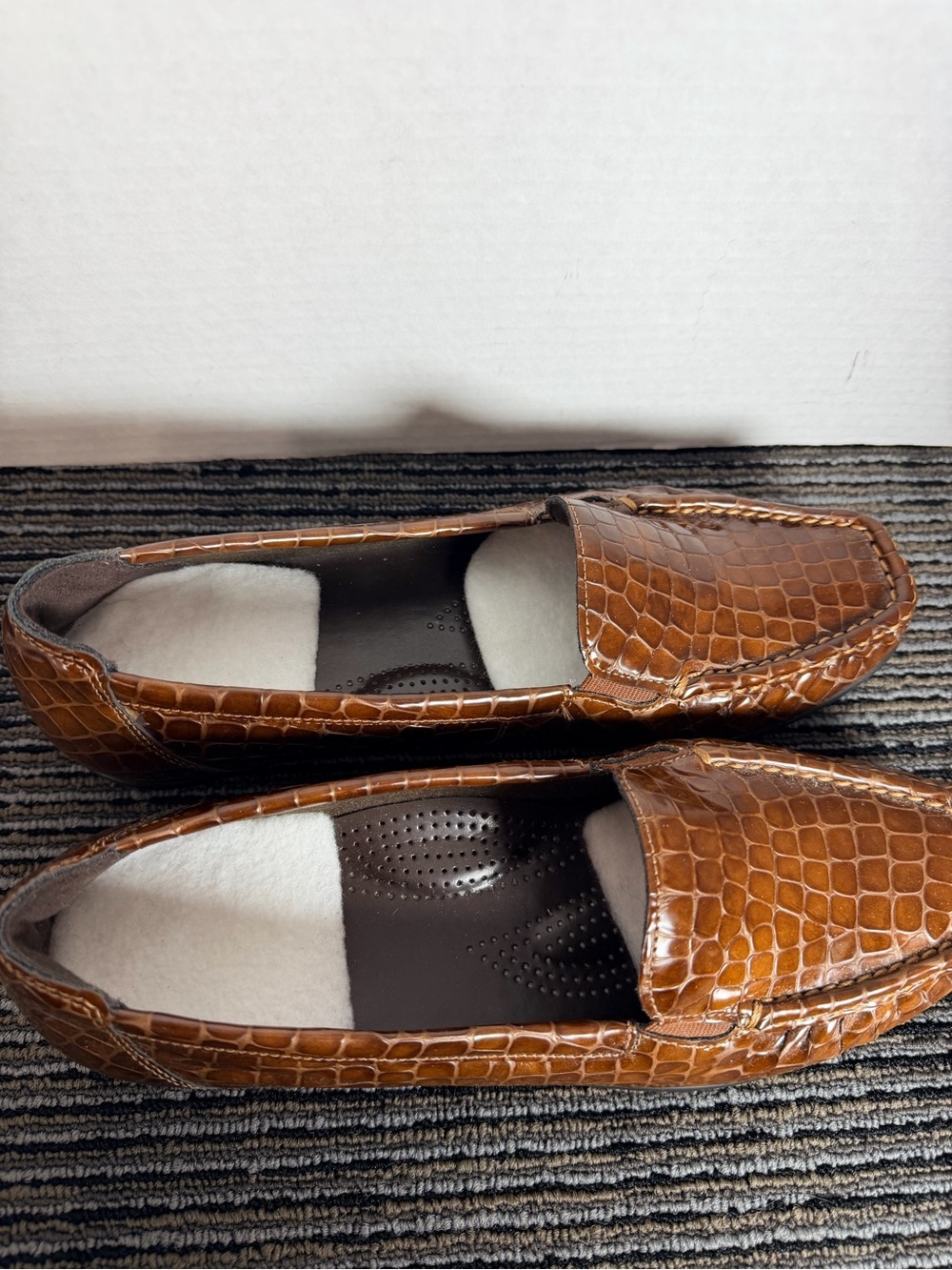 SAS WOMENS LOAFER SHOES 8.5 M NEW JOY CROC COGNAC BROWN PATENT LEATHER SHOE- - Picture 10 of 12
